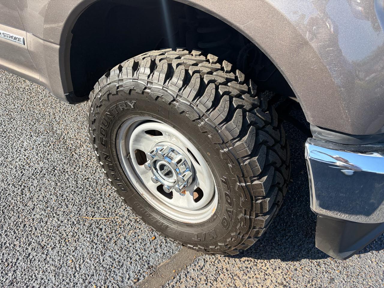 Ford F-350 SD XL Crew Cab Long Bed 4WD 2022