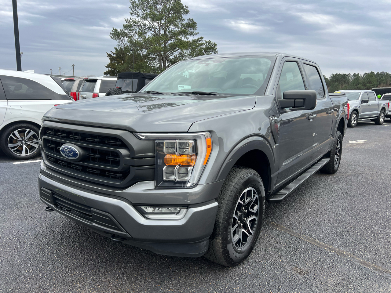 Ford F-150 XLT SuperCrew 5.5-ft. Bed 4WD 2022