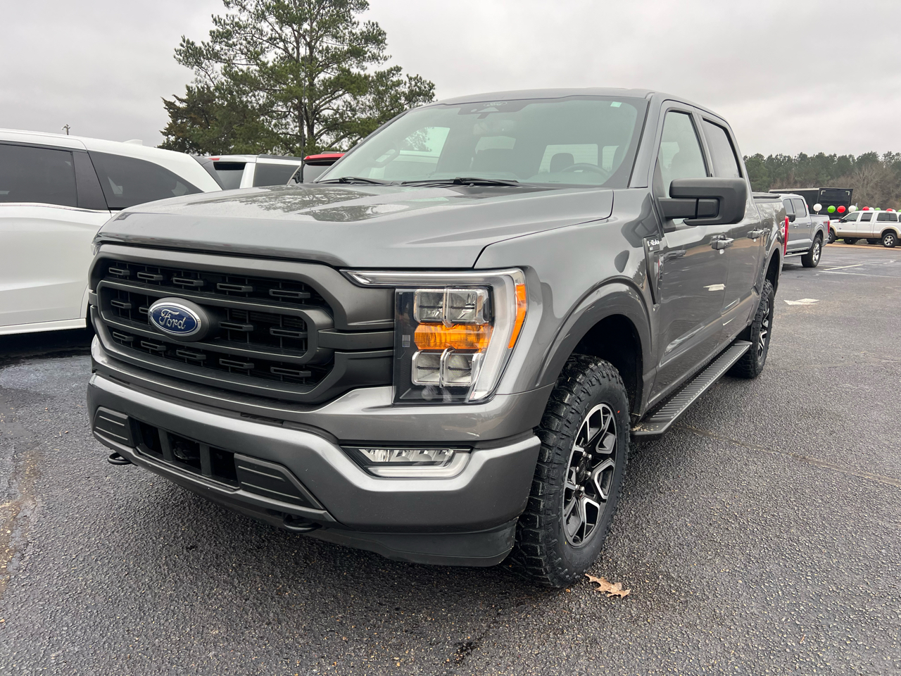 Ford F-150 XLT SuperCrew 5.5-ft. Bed 4WD 2022