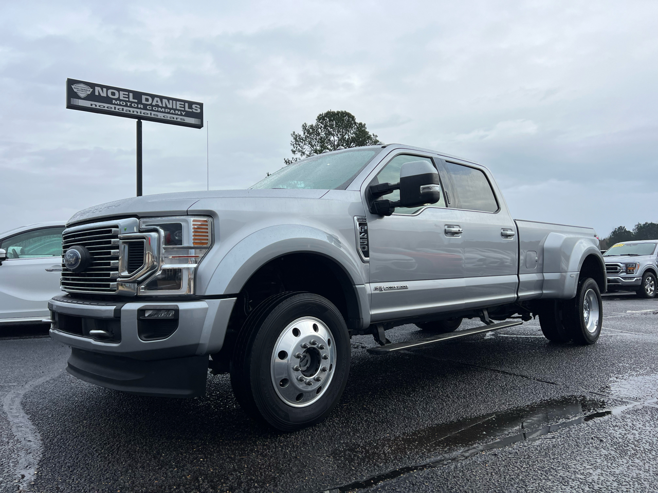 Ford F-450 SD Platinum Crew Cab DRW 4WD 2020