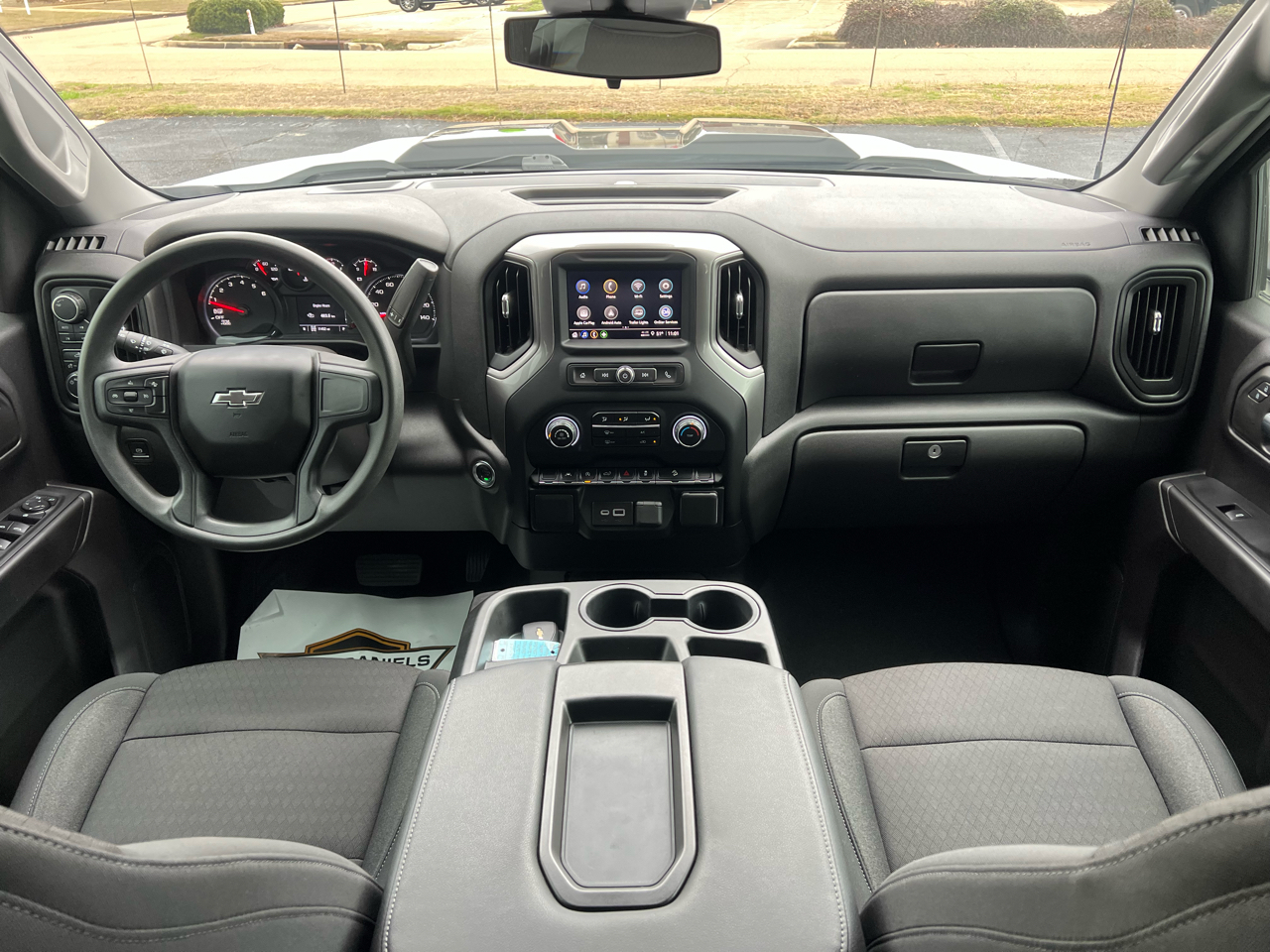 Chevrolet Silverado 1500 Trail Boss Custom Crew Cab 4WD 2024