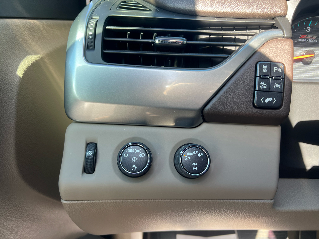 Chevrolet Tahoe Z71 4D SUV 4WD 2018