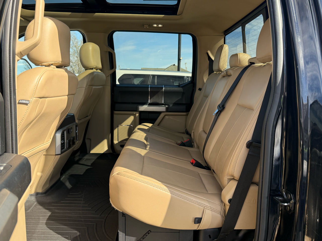 Ford F-250 SD Lariat Crew Cab 4WD 2020