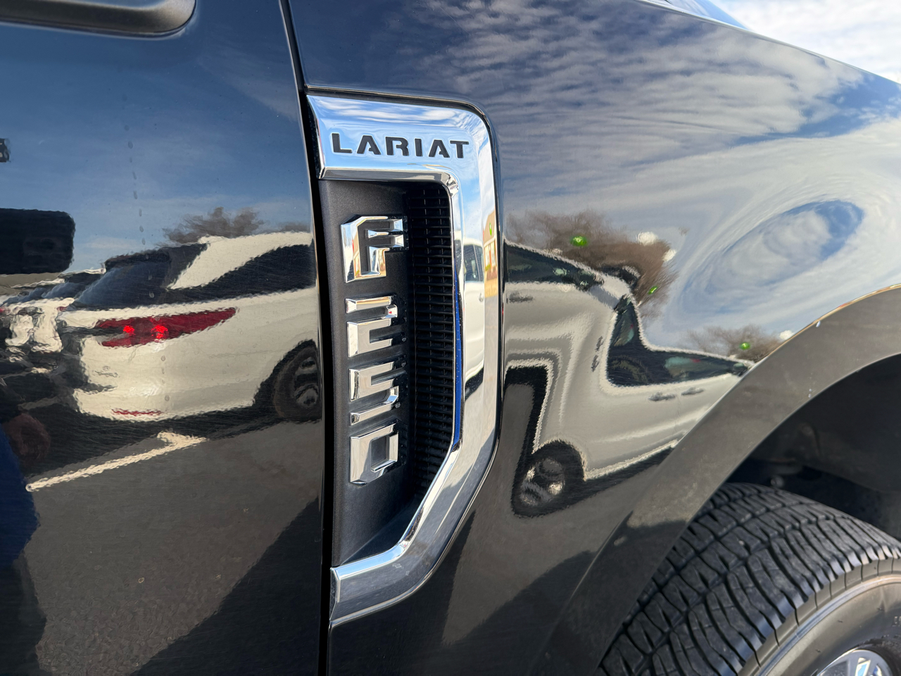 Ford F-250 SD Lariat Crew Cab 4WD 2020