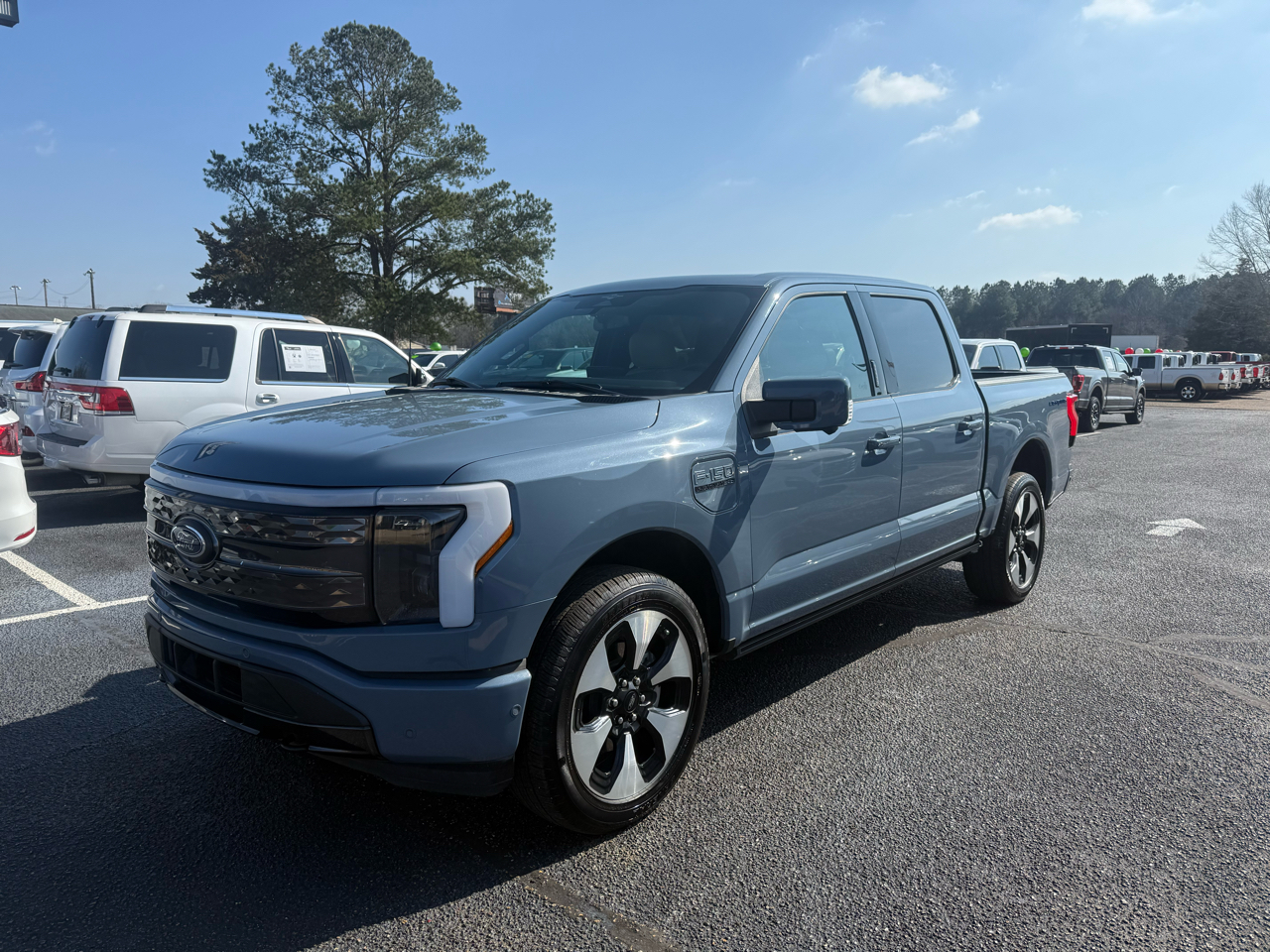 Ford F-150 Lightning Platinum 4WD SuperCrew 5.5' Box 2023