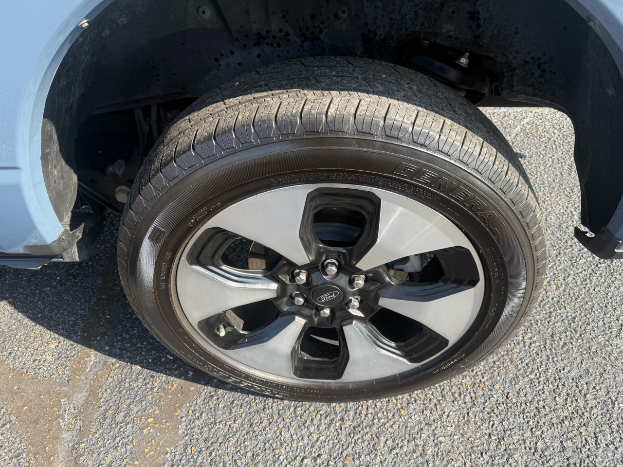 Ford F-150 Lightning Platinum 4WD SuperCrew 5.5' Box 2023