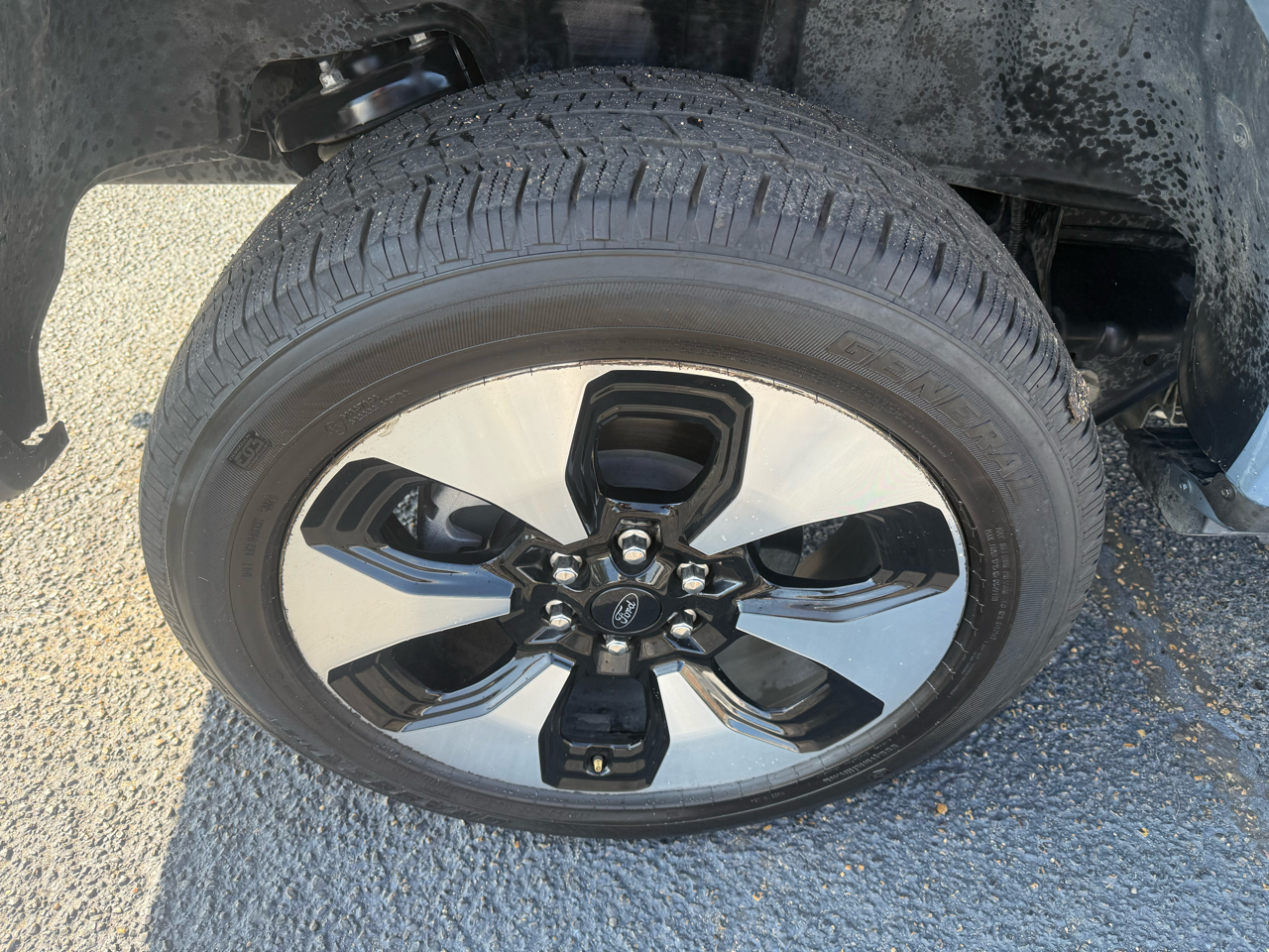 Ford F-150 Lightning Platinum 4WD SuperCrew 5.5' Box 2023