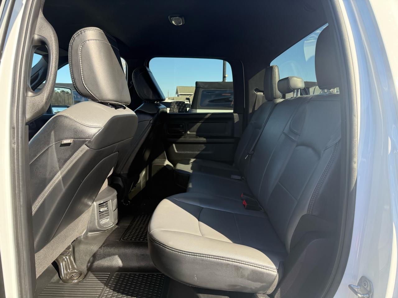 RAM 3500 Tradesman Crew Cab 4WD 2023