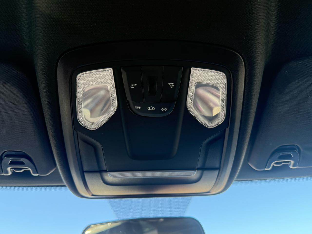 RAM 3500 Tradesman Crew Cab 4WD 2023