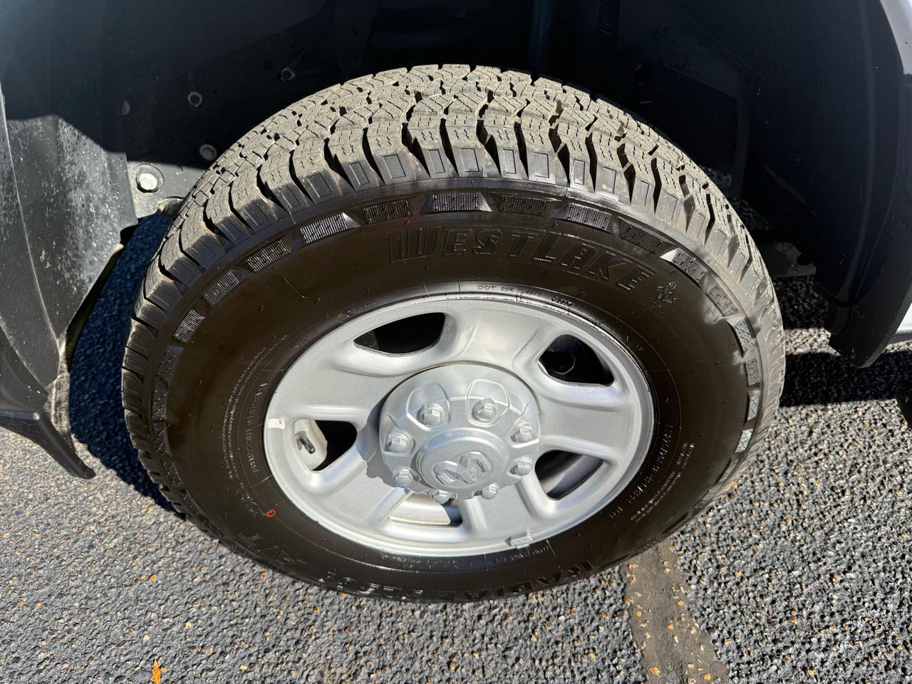 RAM 3500 Tradesman Crew Cab 4WD 2023