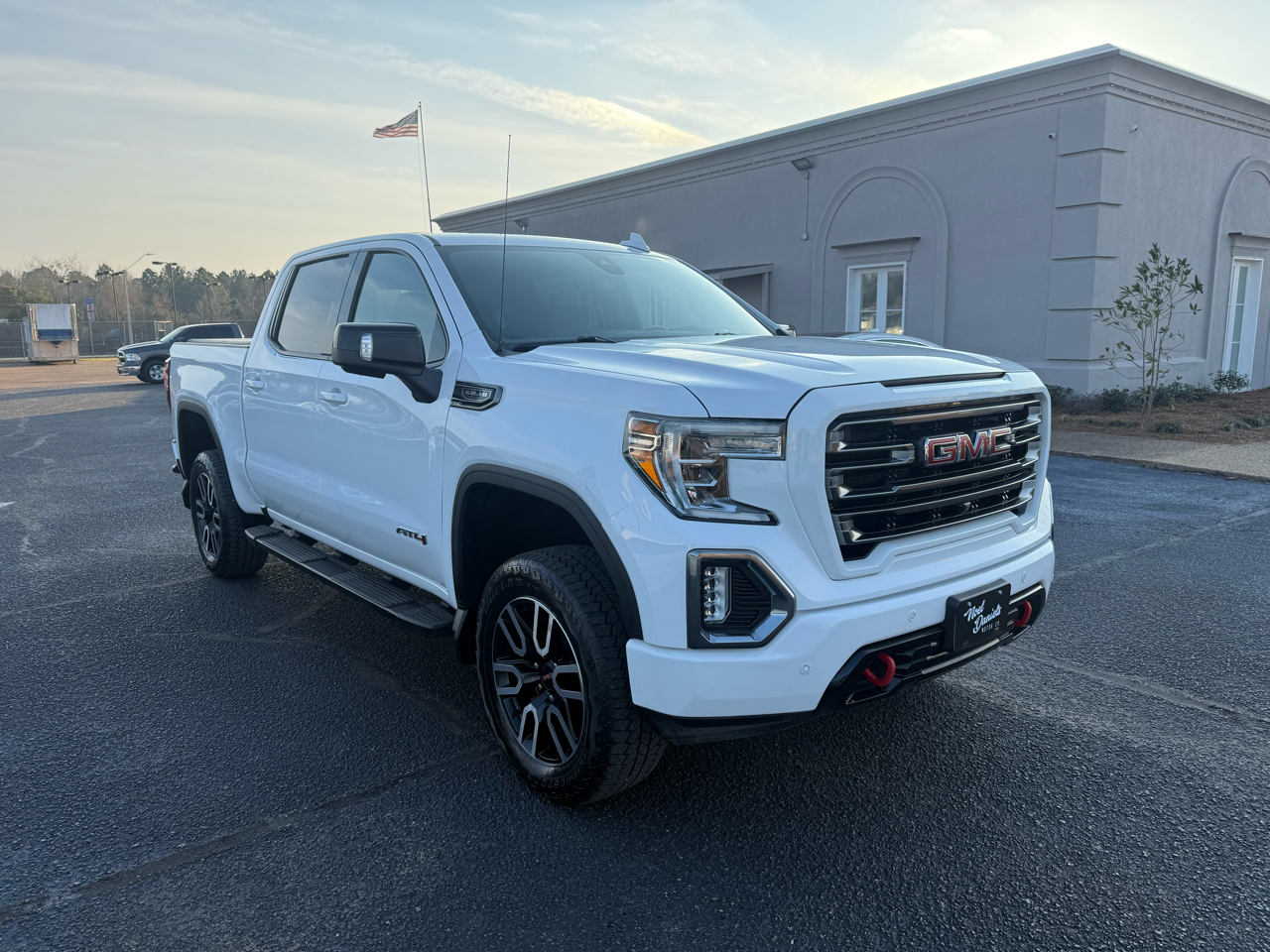 GMC Sierra 1500 AT4 Crew Cab Long Box 4WD 2019