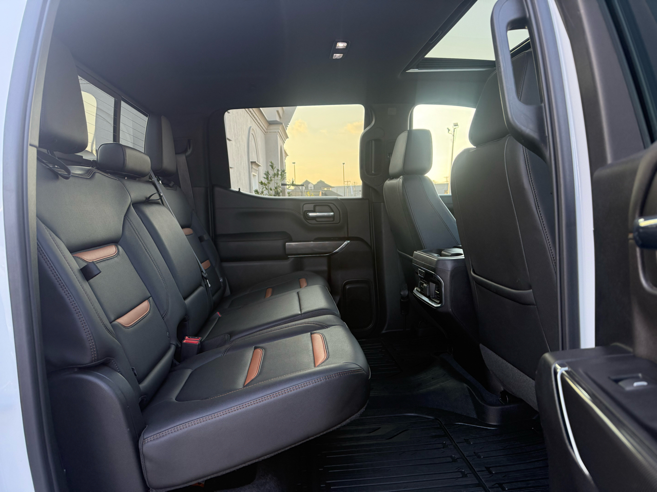 GMC Sierra 1500 AT4 Crew Cab Long Box 4WD 2019