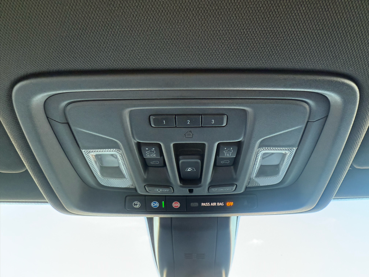 GMC Sierra 1500 AT4 Crew Cab Long Box 4WD 2019