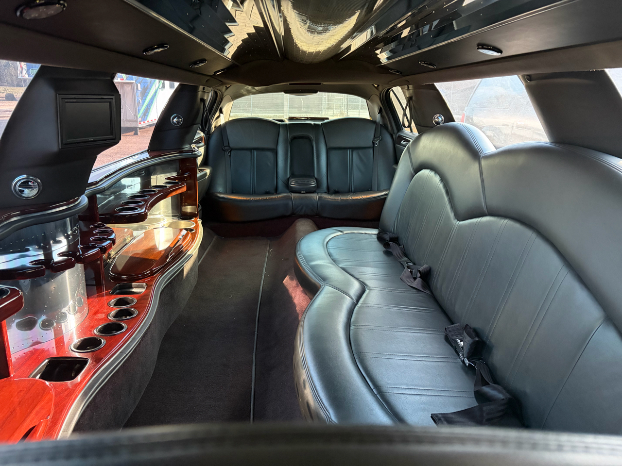 Lincoln Town Car Executive 2011