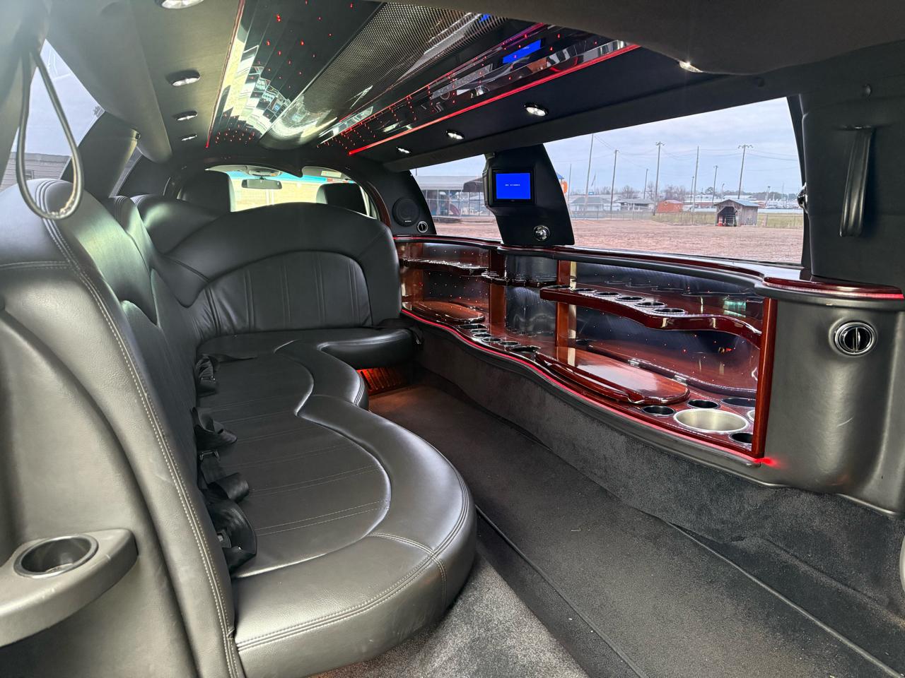 Lincoln Town Car Executive 2011