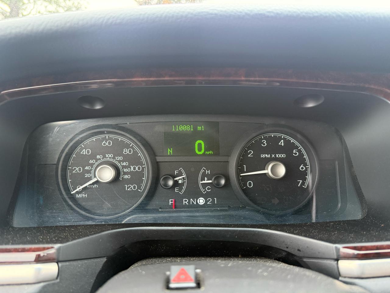 Lincoln Town Car Executive 2011