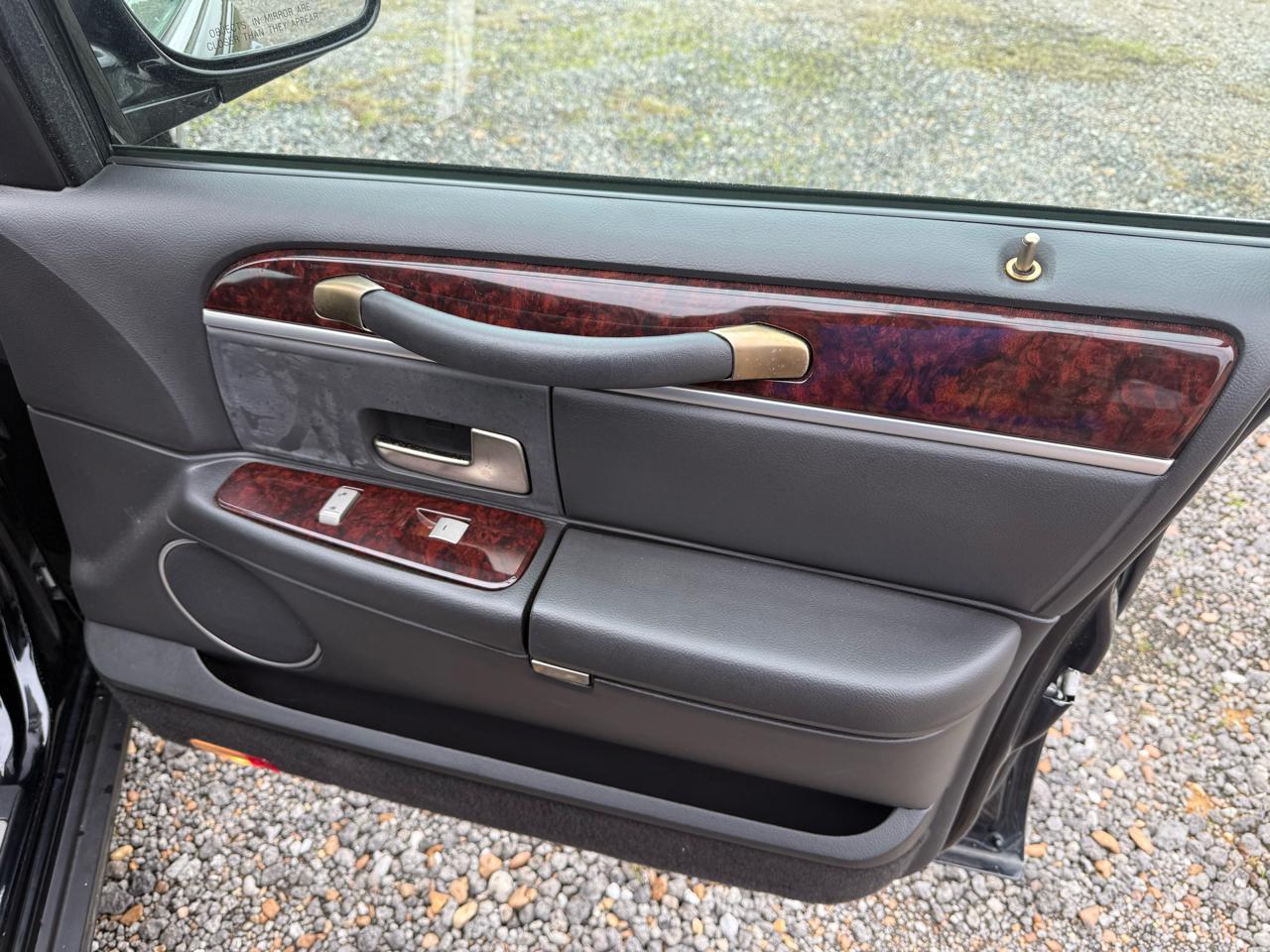 Lincoln Town Car Executive 2011