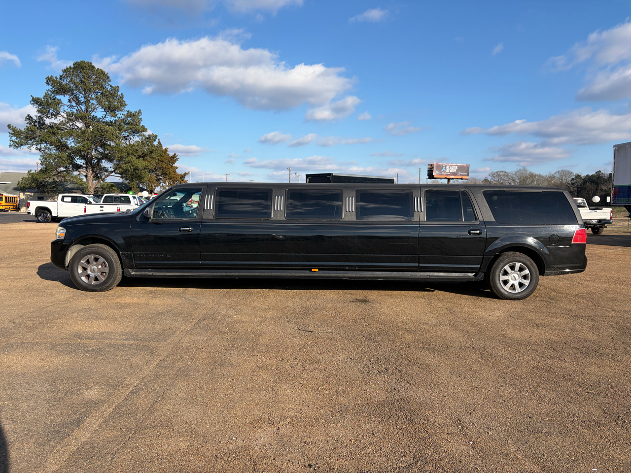 Lincoln Navigator L 2WD 2008