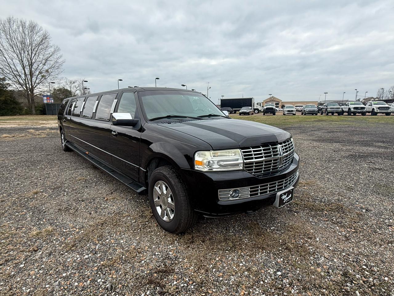 Lincoln Navigator L 2WD 2008