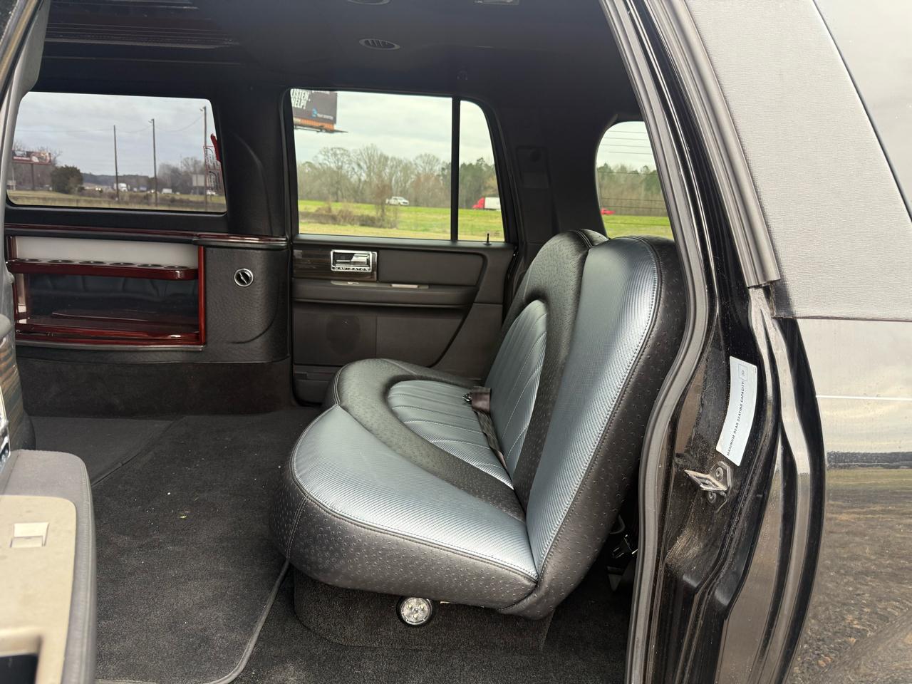 Lincoln Navigator L 2WD 2008