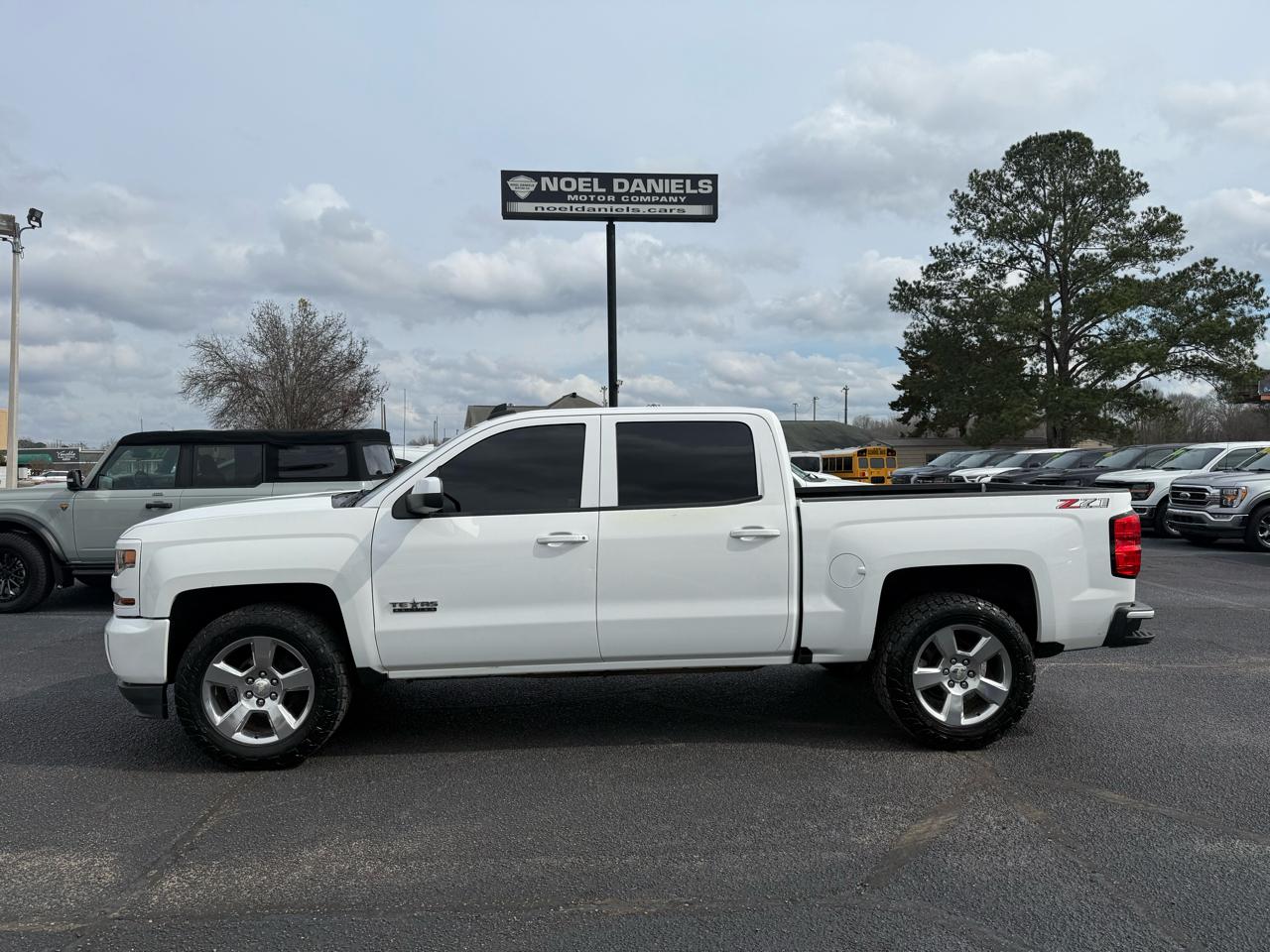 2018 Chevrolet Silverado 1500 LT Crew Cab 4WD