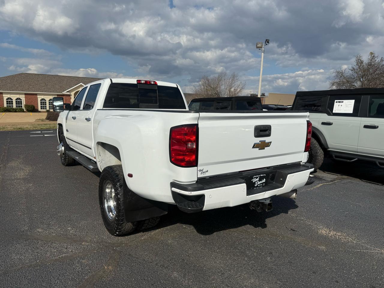 Chevrolet Silverado 3500HD 4WD Crew Cab 167" High Country 2017
