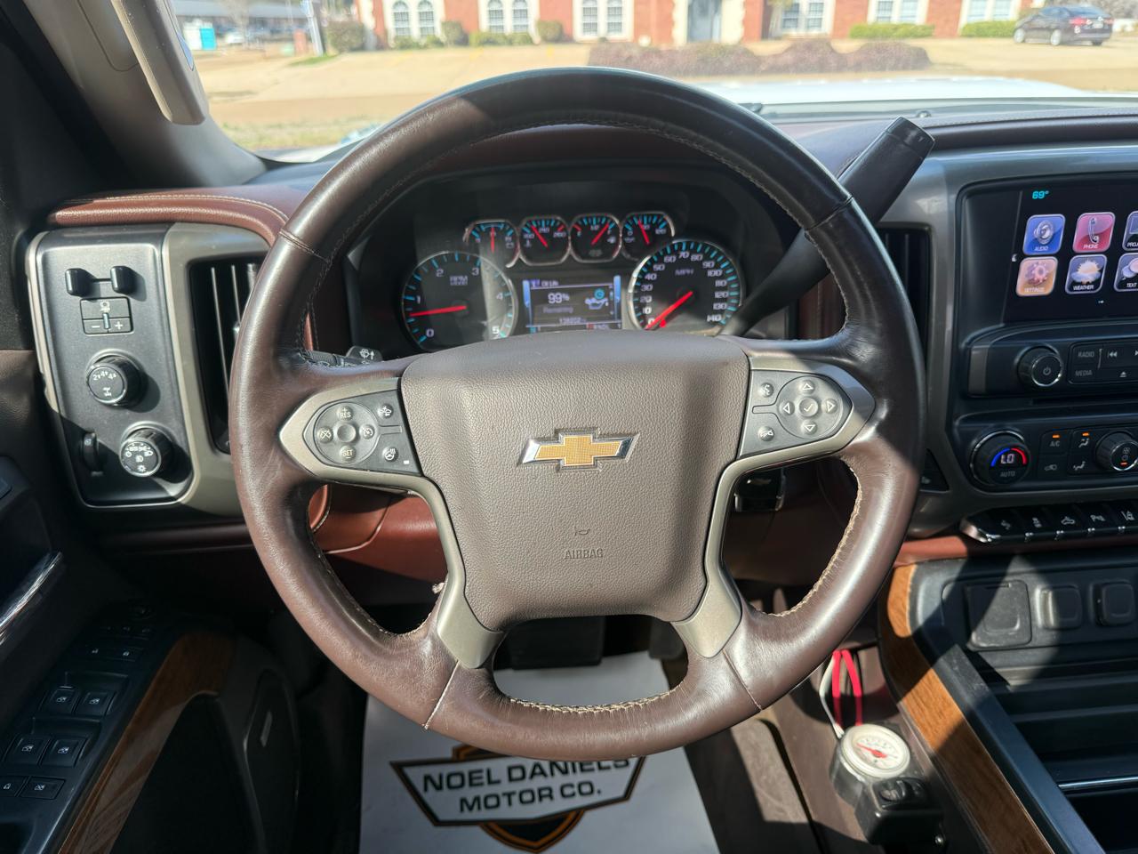 Chevrolet Silverado 3500HD 4WD Crew Cab 167" High Country 2017