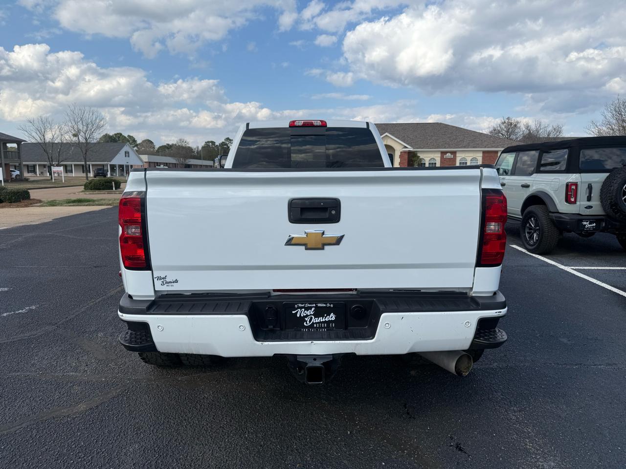 Chevrolet Silverado 3500HD 4WD Crew Cab 167" High Country 2017