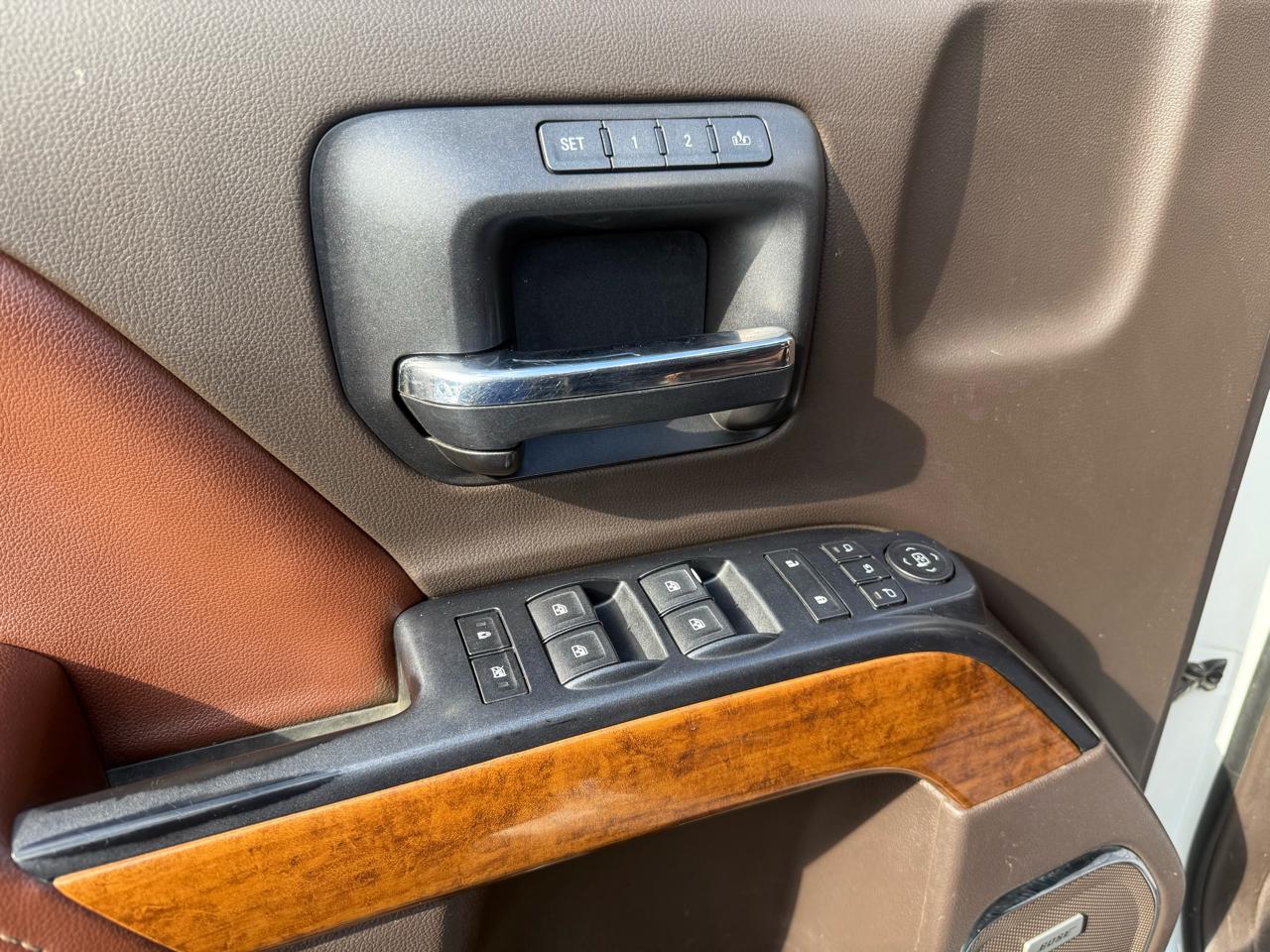 Chevrolet Silverado 3500HD 4WD Crew Cab 167" High Country 2017