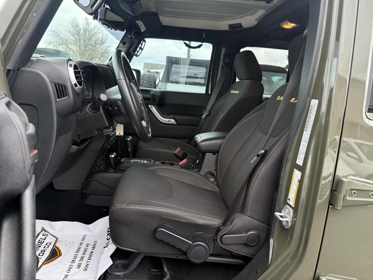 Jeep Wrangler Unlimited Sahara 4WD 2015