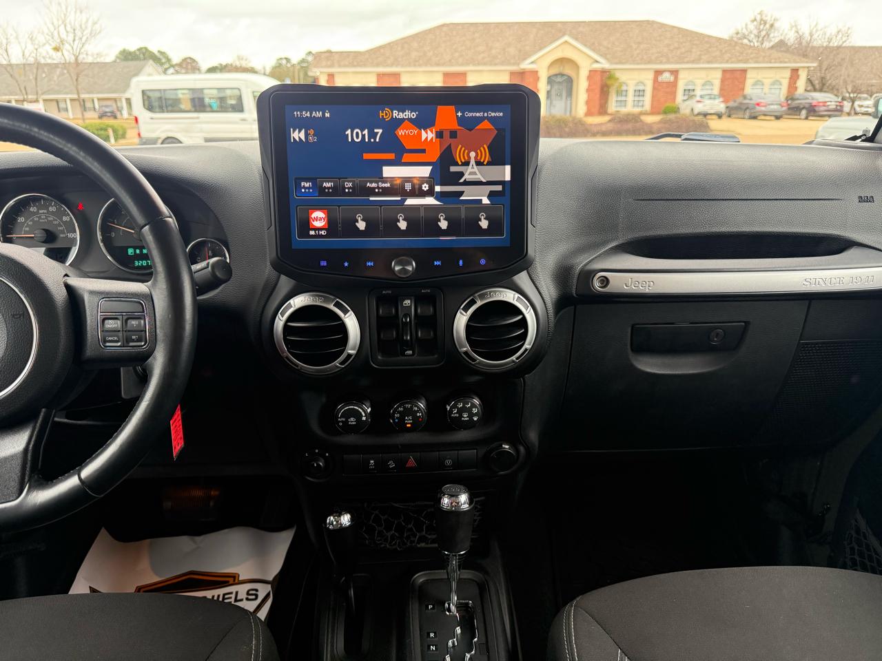 Jeep Wrangler Unlimited Sahara 4WD 2015