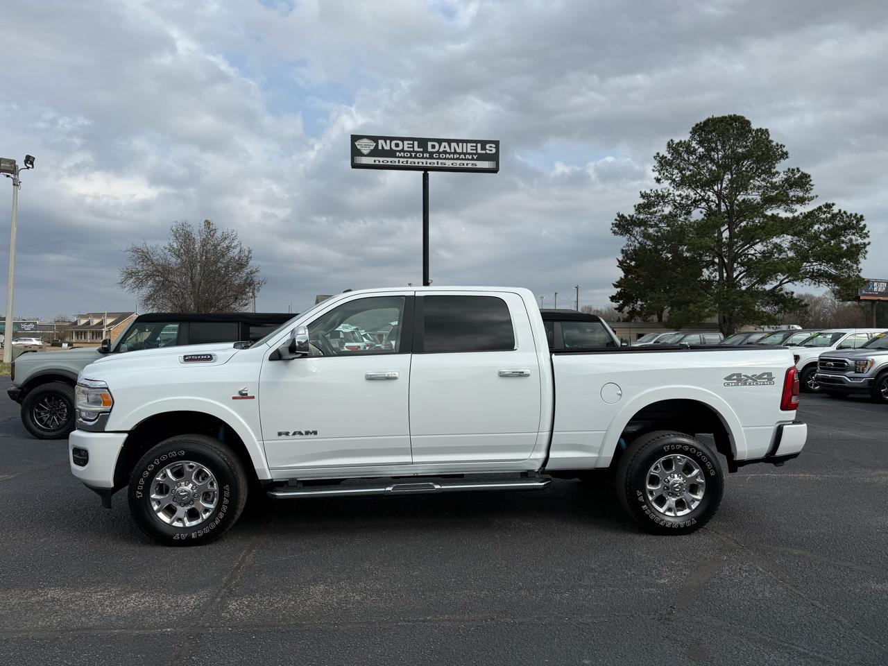 RAM 2500 Laramie Crew Cab SWB 4WD 2022