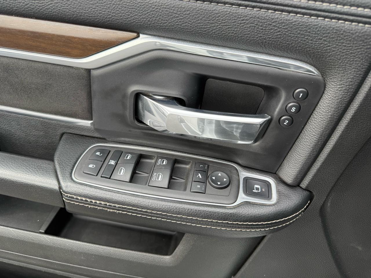 RAM 2500 Laramie Crew Cab SWB 4WD 2022