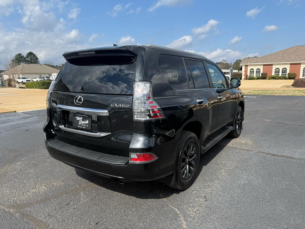 Lexus GX 460 4WD 4dr Premium 2023