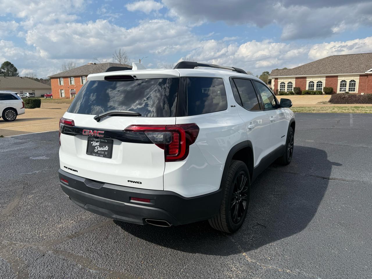 GMC Acadia SLE AWD 2023