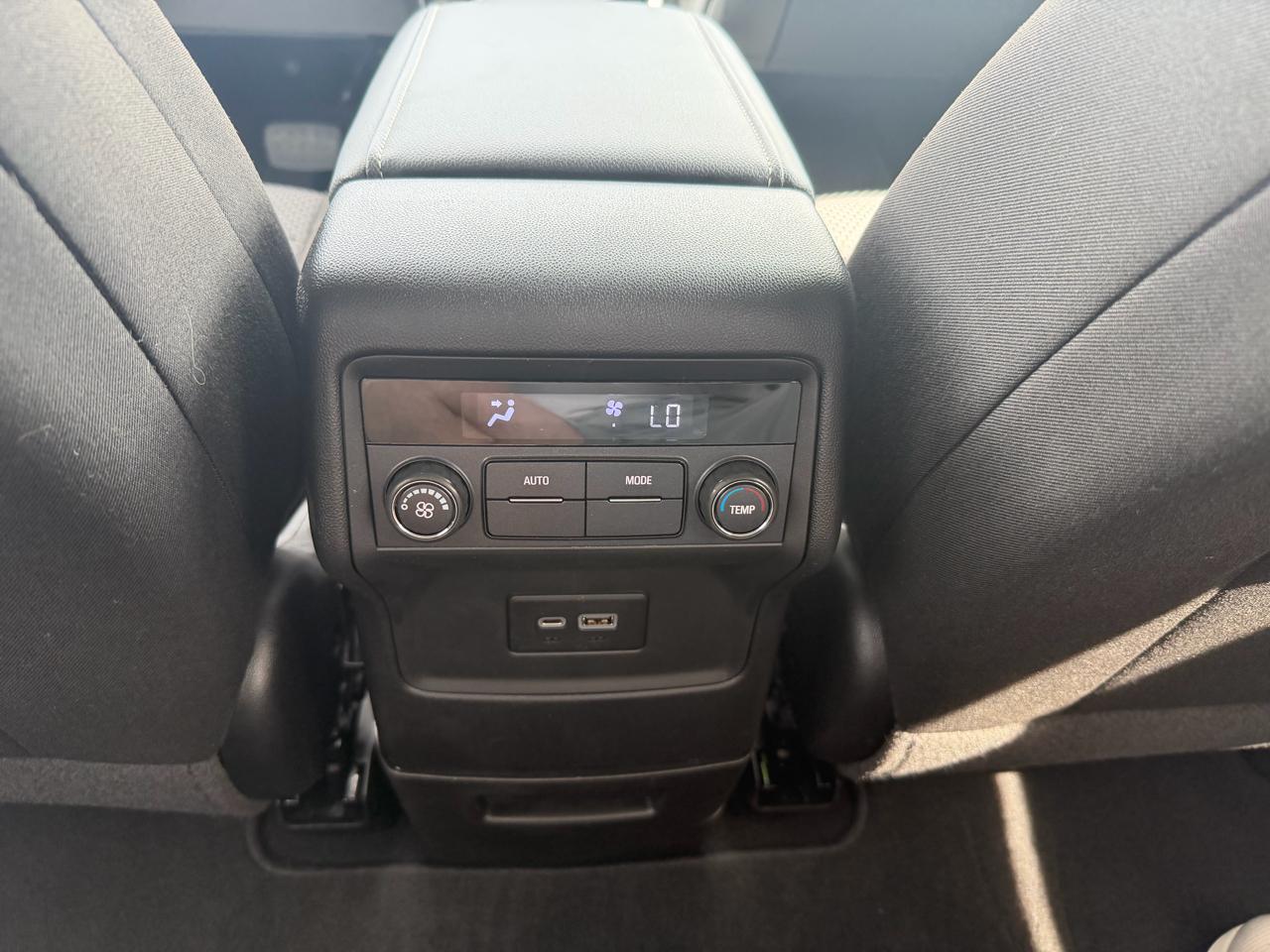 GMC Acadia SLE AWD 2023