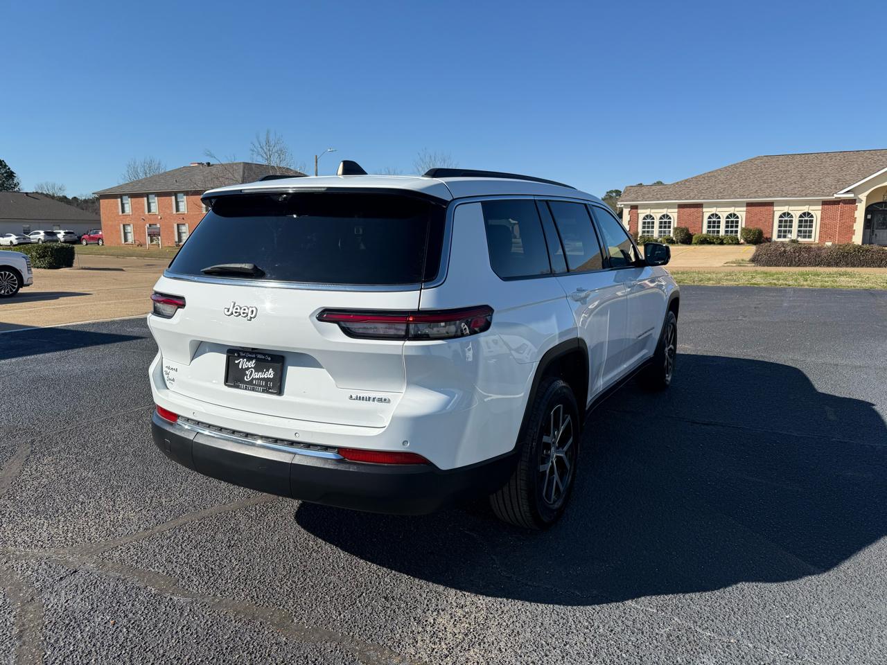 Jeep Grand Cherokee L Limited 4WD 2024