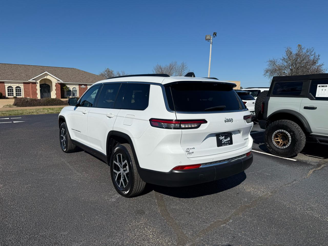 Jeep Grand Cherokee L Limited 4WD 2024