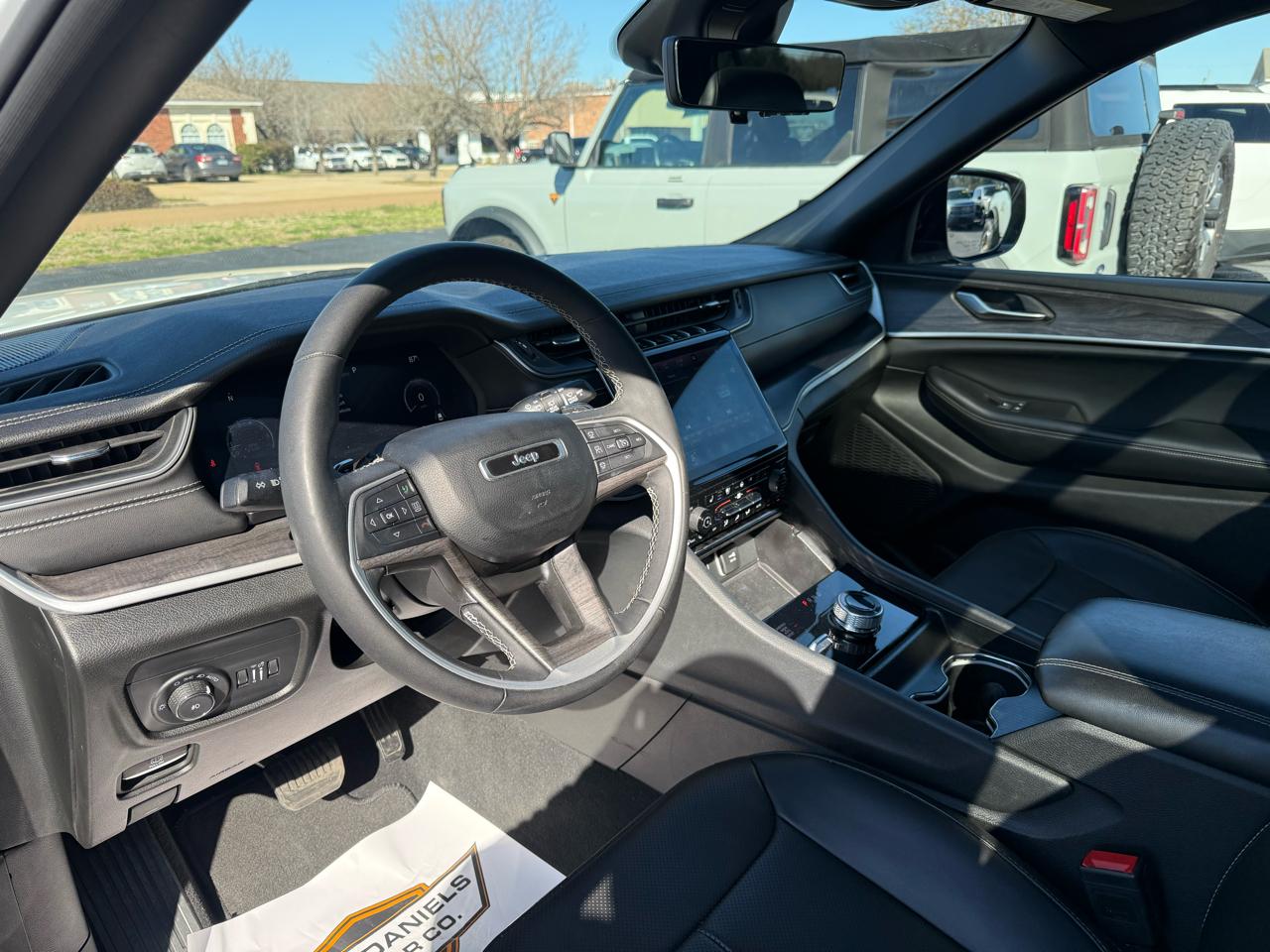 Jeep Grand Cherokee L Limited 4WD 2024