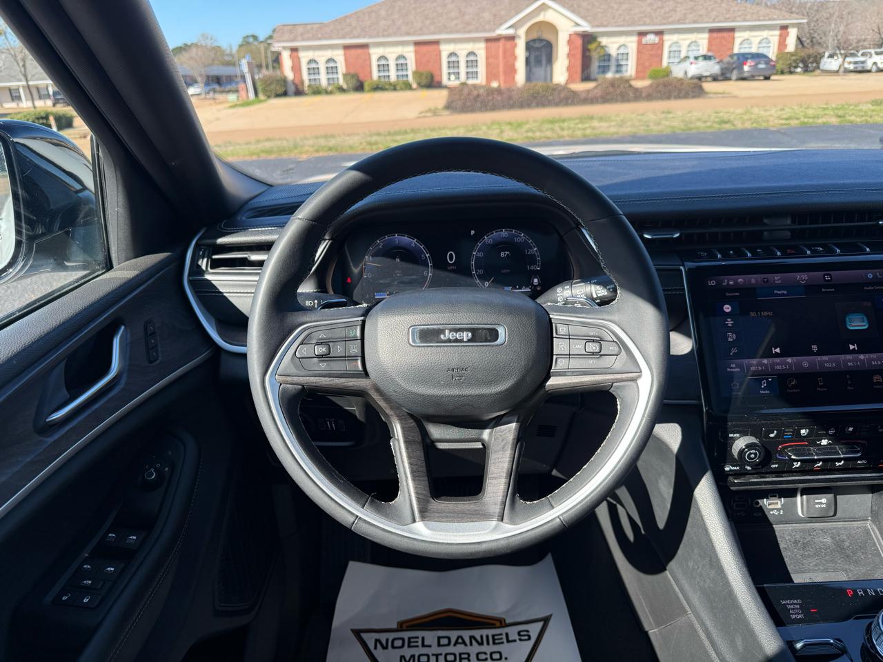 Jeep Grand Cherokee L Limited 4WD 2024