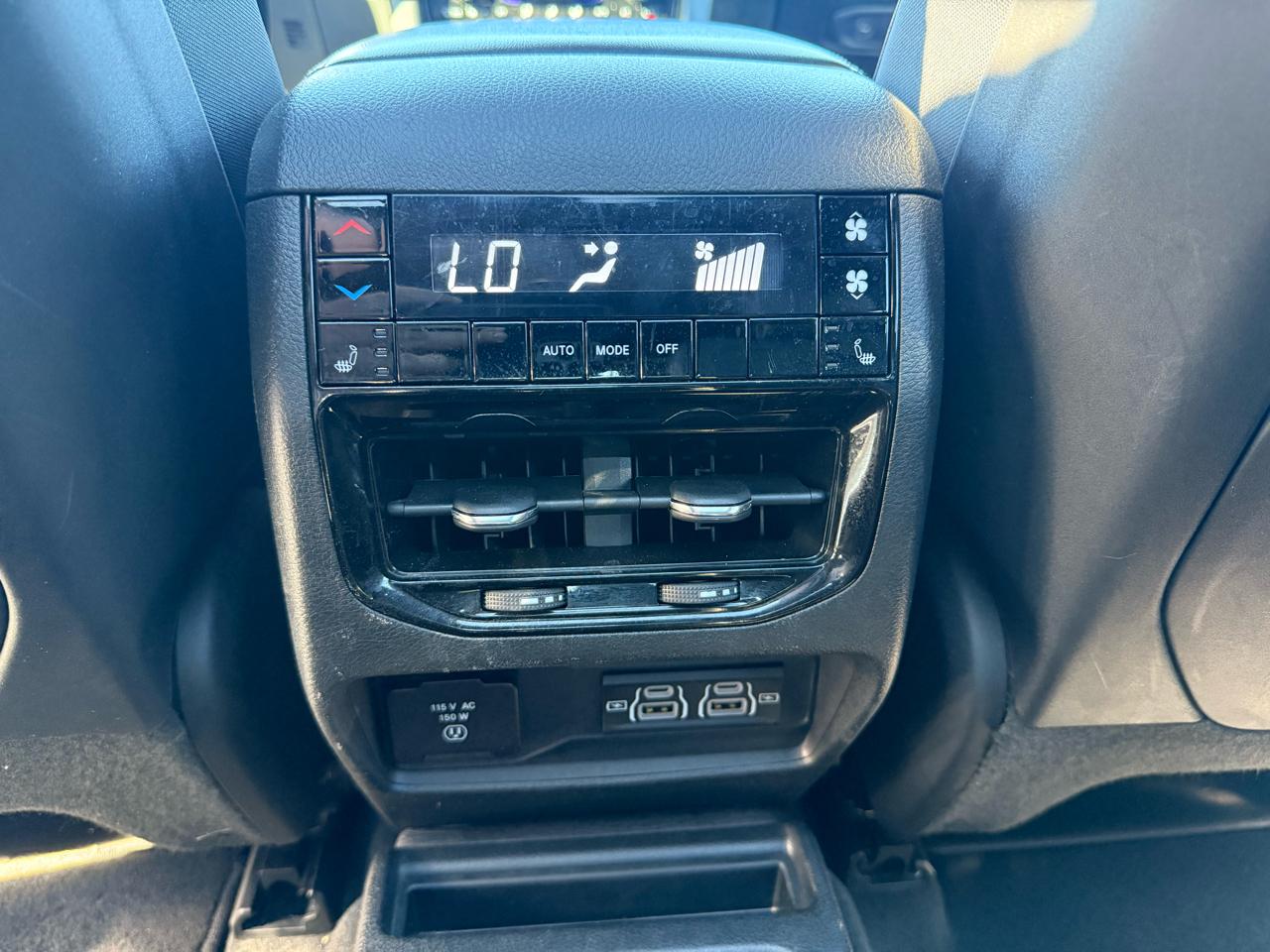 Jeep Grand Cherokee L Limited 4WD 2024