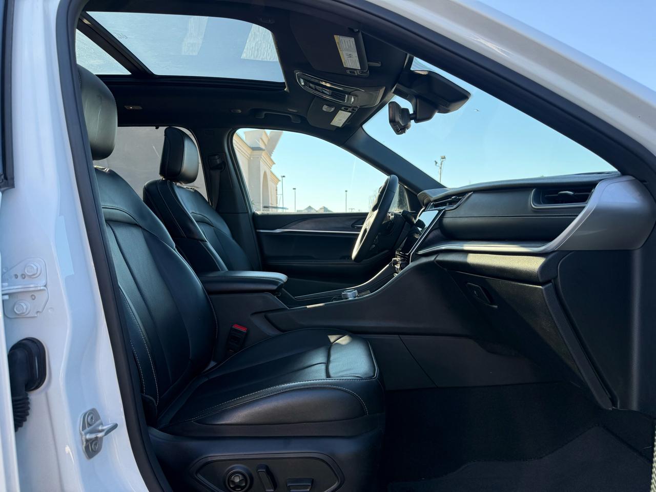 Jeep Grand Cherokee L Limited 4WD 2024