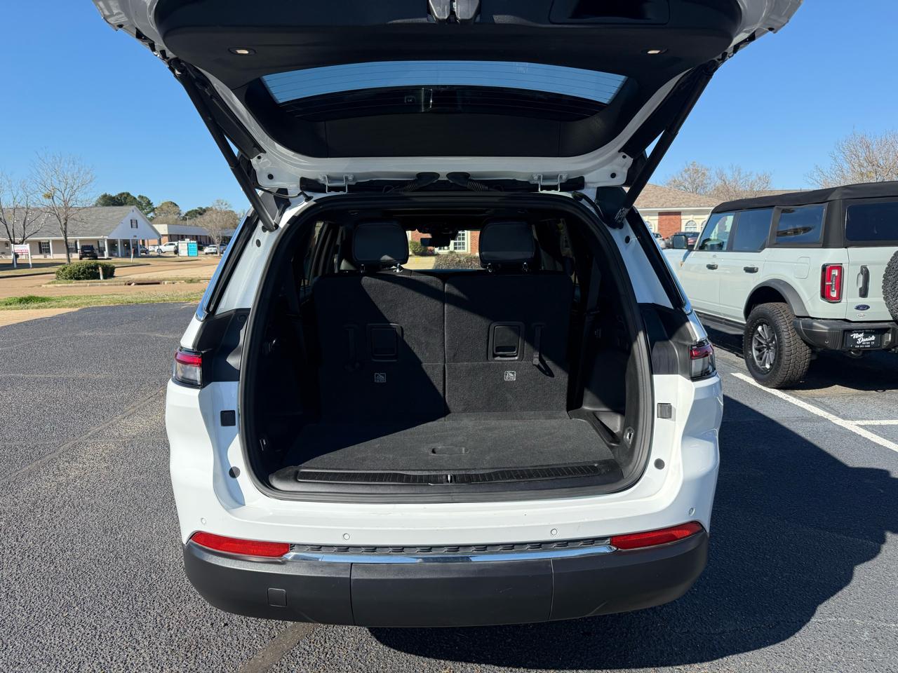 Jeep Grand Cherokee L Limited 4WD 2024