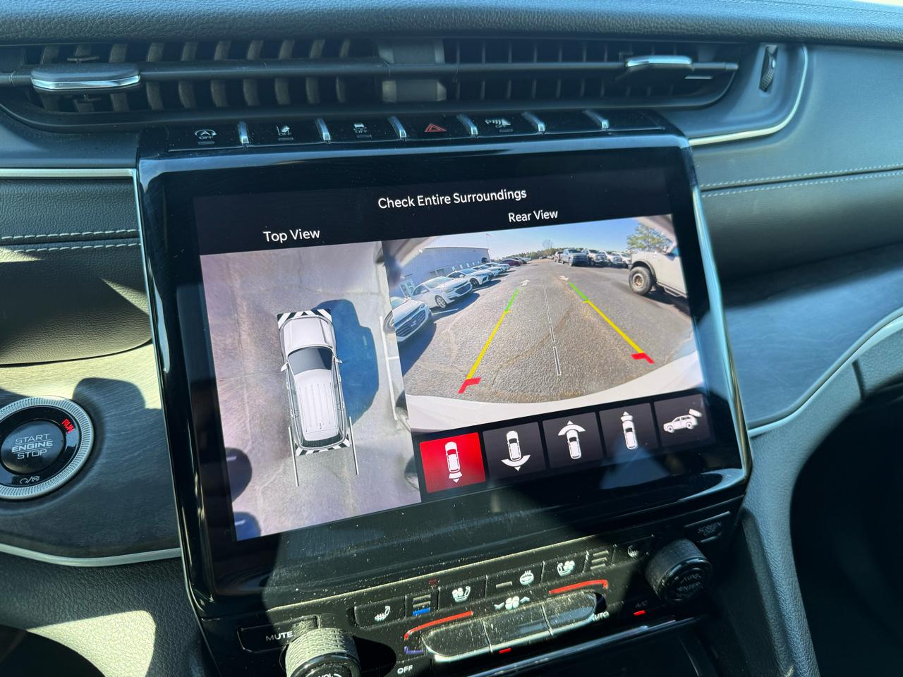 Jeep Grand Cherokee L Limited 4WD 2024