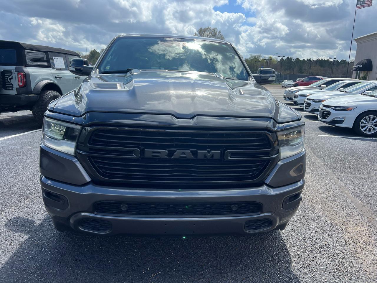 RAM 1500 Laramie Crew Cab SWB 4WD 2022