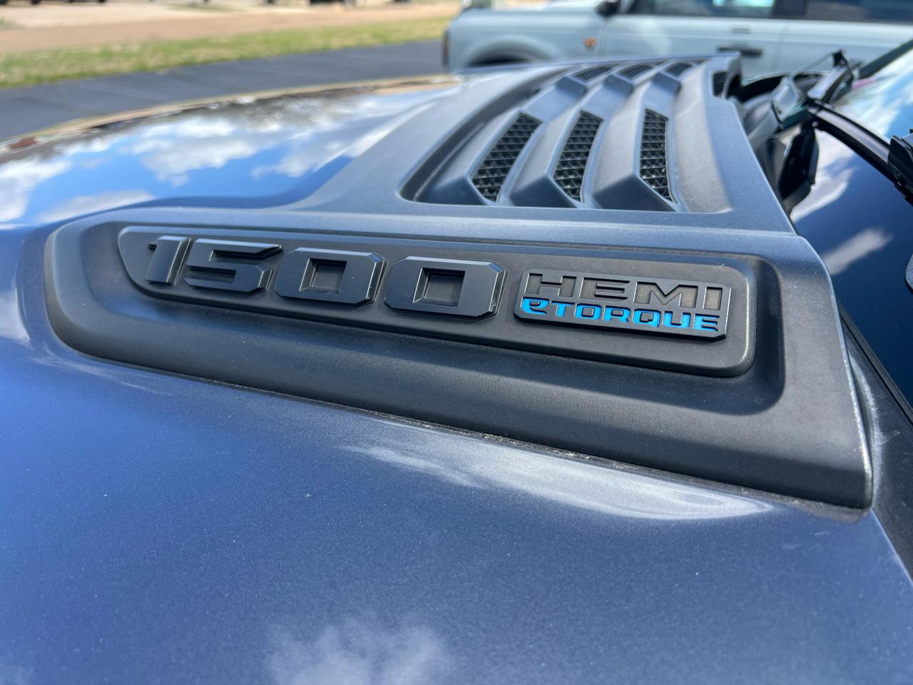 RAM 1500 Laramie Crew Cab SWB 4WD 2022