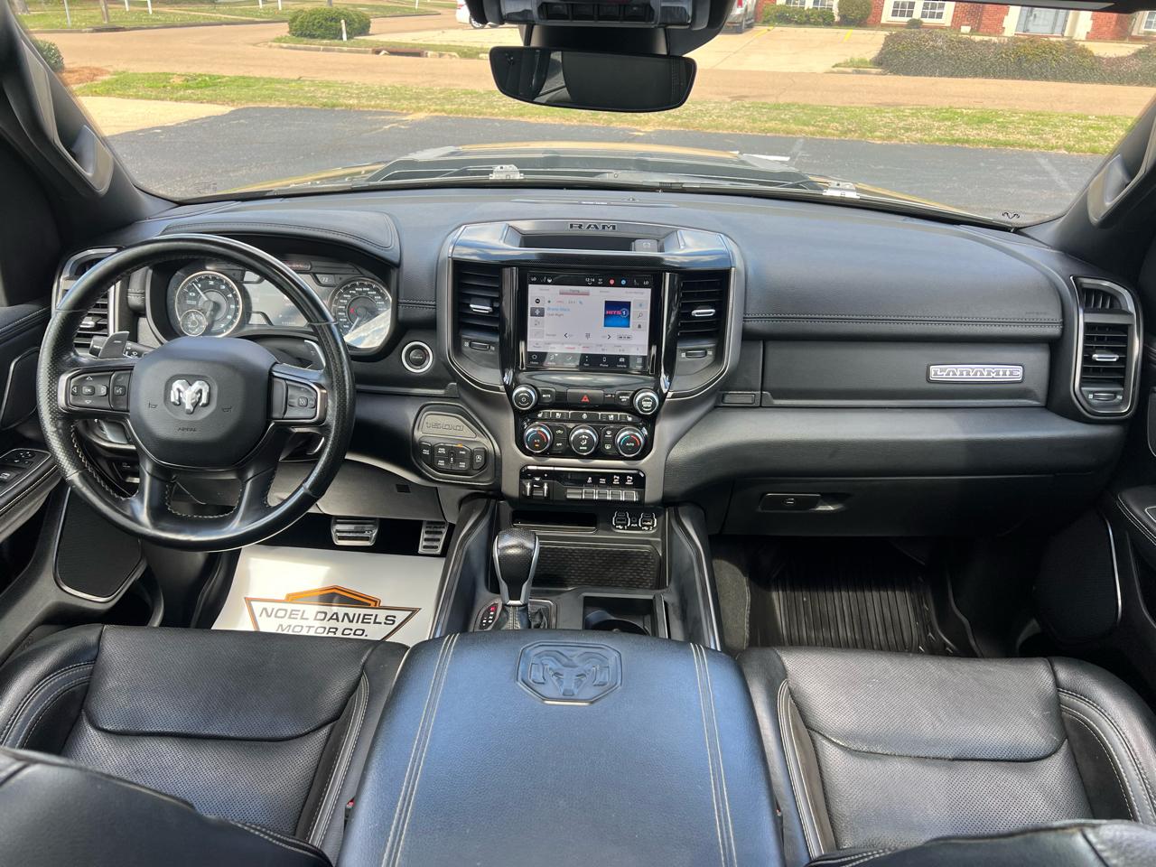 RAM 1500 Laramie Crew Cab SWB 4WD 2022