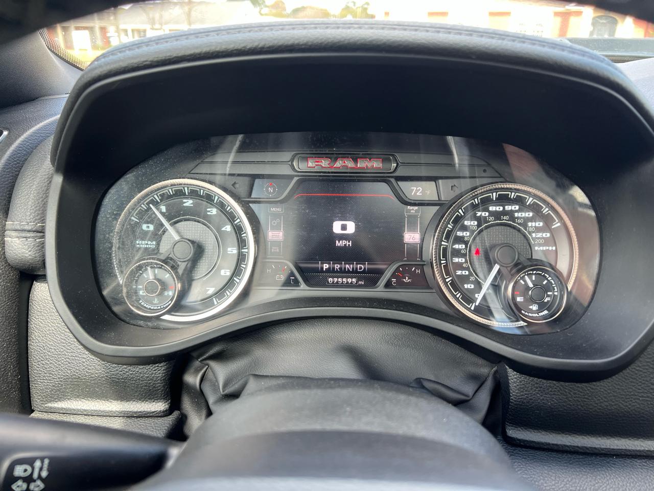 RAM 1500 Laramie Crew Cab SWB 4WD 2022