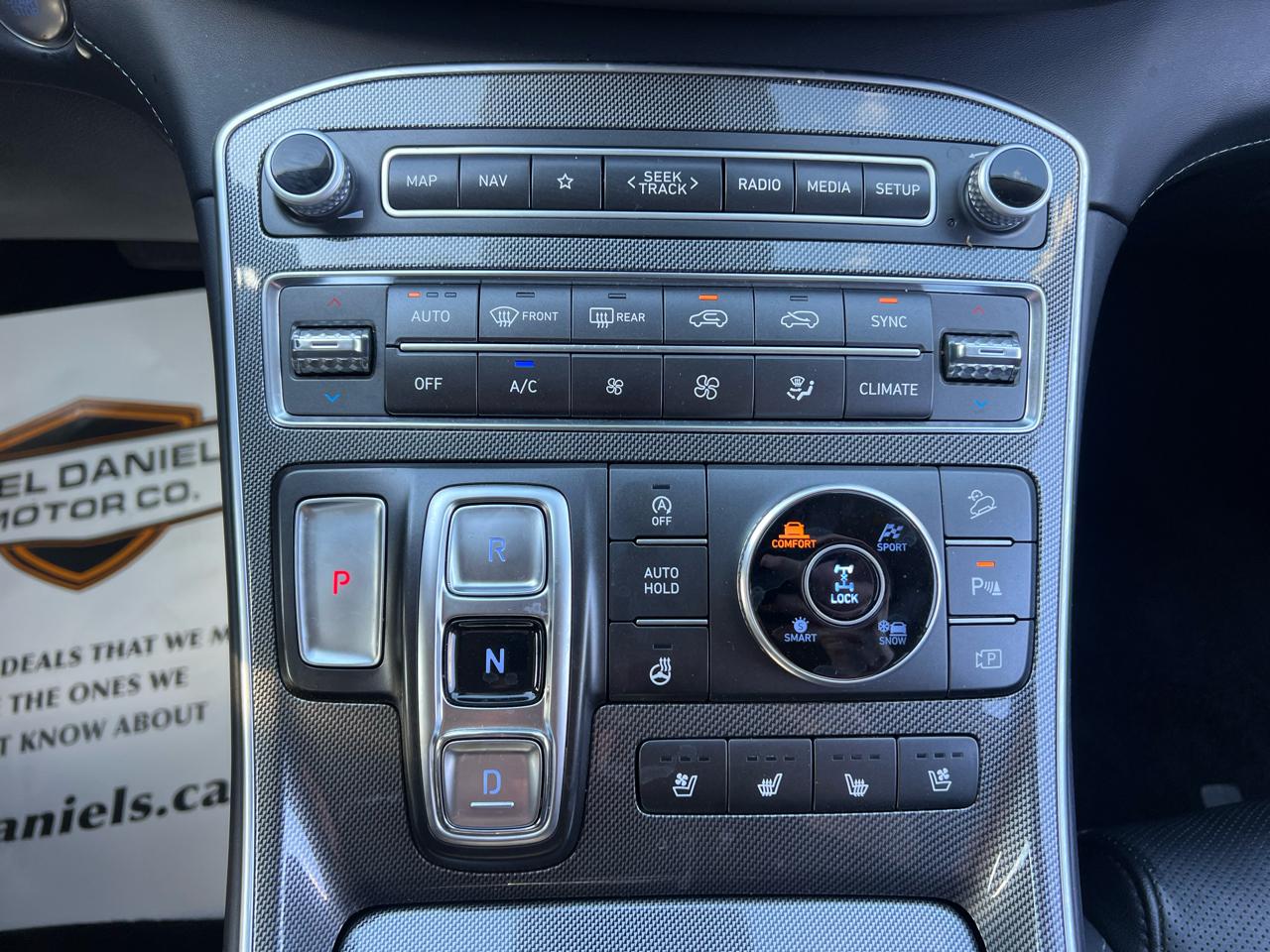 Hyundai Santa Fe Limited AWD 2023