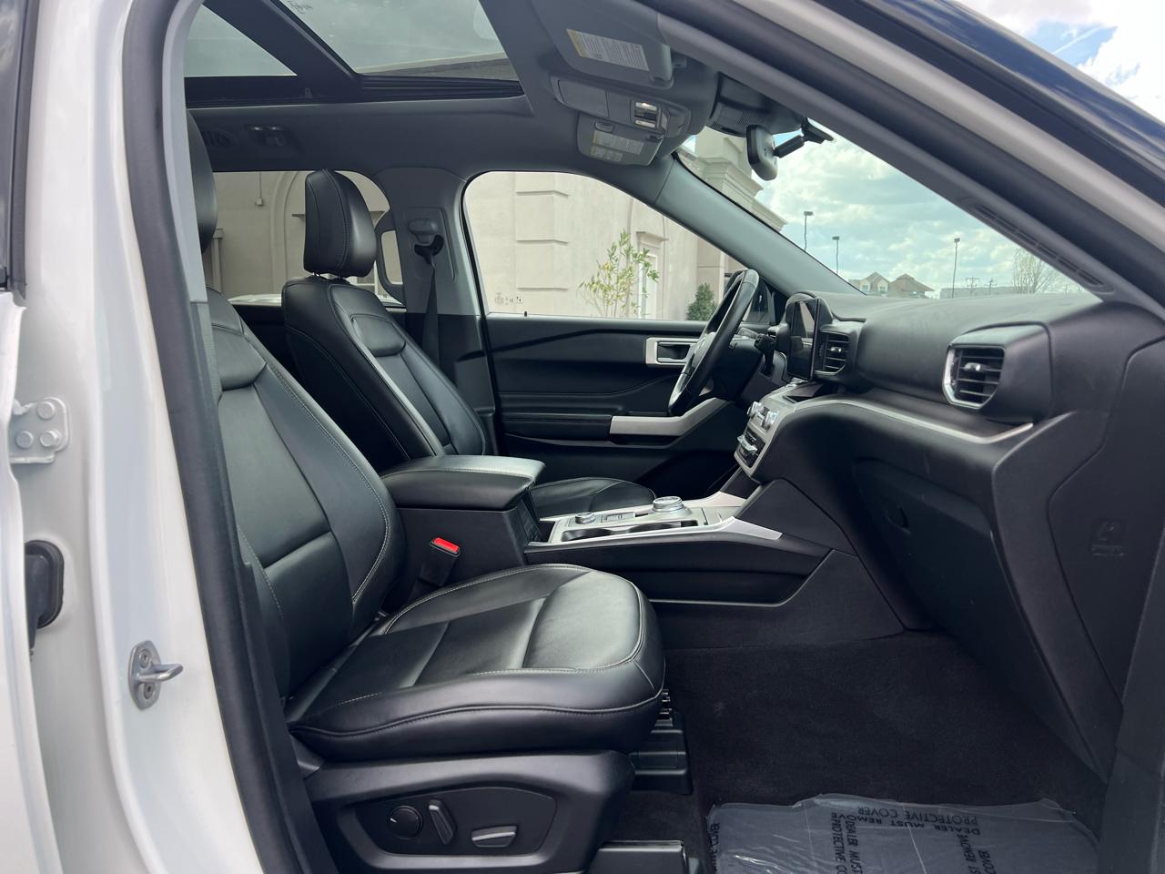 Ford Explorer XLT AWD 2024